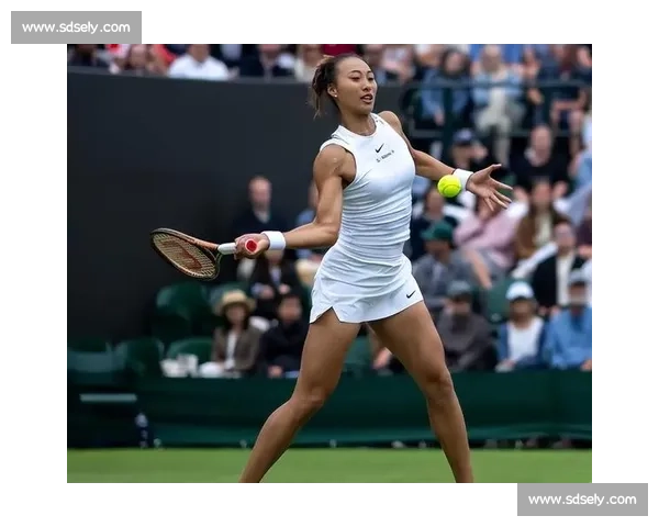 郑钦文发球破局!中国金花草地突围,袁悦张帅虽败犹荣 郑钦文发球破局!中国金花草地突围,袁悦张帅虽败犹荣