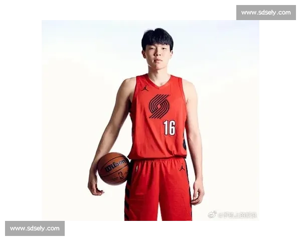 杨瀚森试训征服开拓者 主帅盛赞全场最佳 扣篮王之子无奈称难以招架
