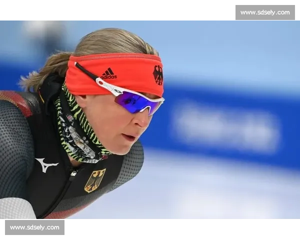 达赫迪斯里兰卡表演赛惊现神级一杆!传奇老将再现教科书级花式击球 达赫迪斯里兰卡表演赛惊现神级一杆!传奇老将再现教科书级花式击球