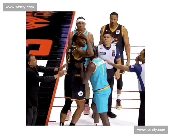 史蒂芬森 16 分引爆 BIG3!冲突争议难掩赛场统治力 史蒂芬森 16 分引爆 BIG3!冲突争议难掩赛场统治力